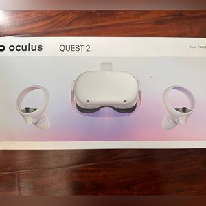 Oculus quest 2. Barely used 3/4 times